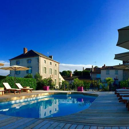 Maison Hirondelles Hotes Mezieres-sur-Issoire Экстерьер фото