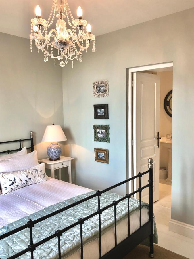 Maison Hirondelles Hotes Mezieres-sur-Issoire Экстерьер фото